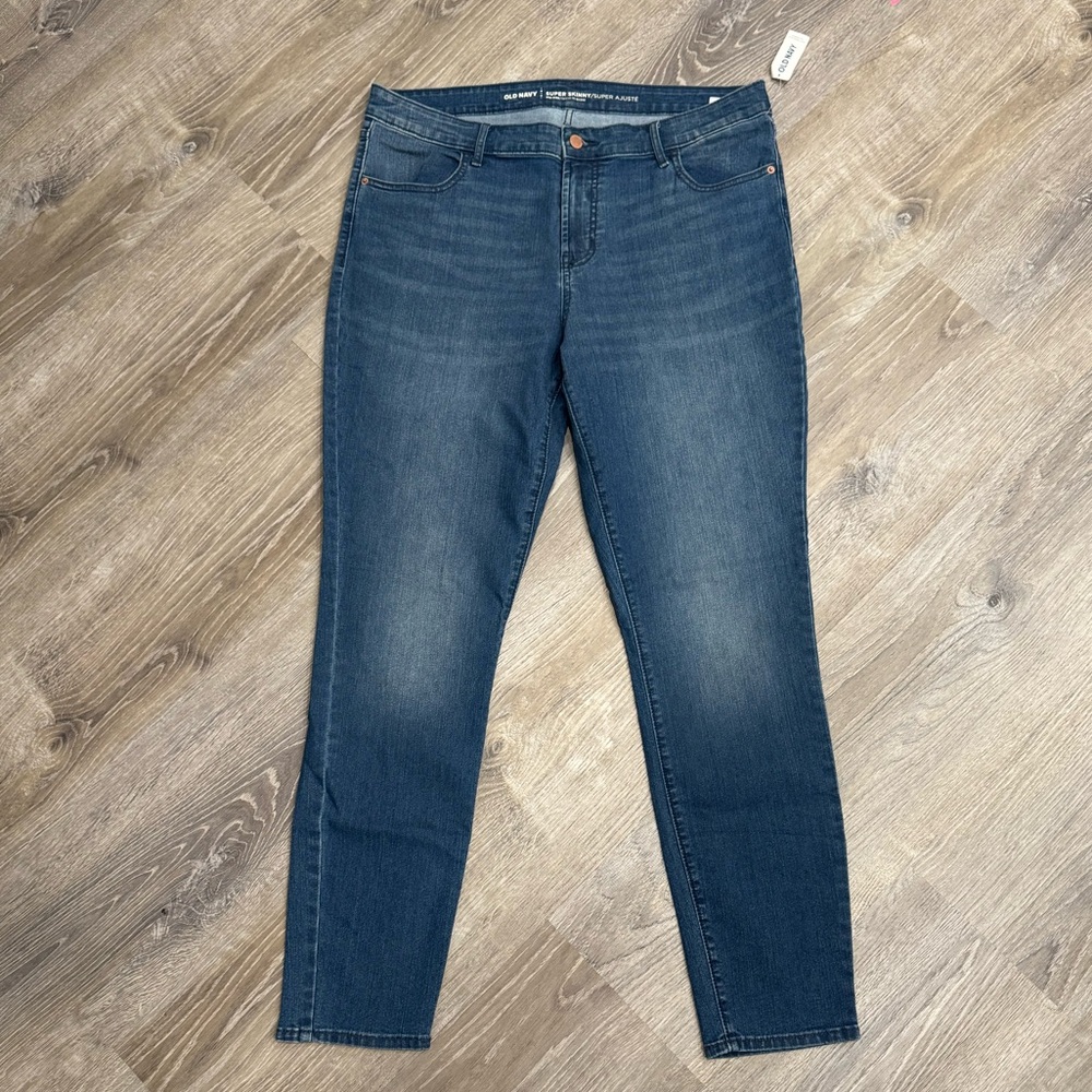 Old Navy Women's Mid Rise Super Skinny Jeans